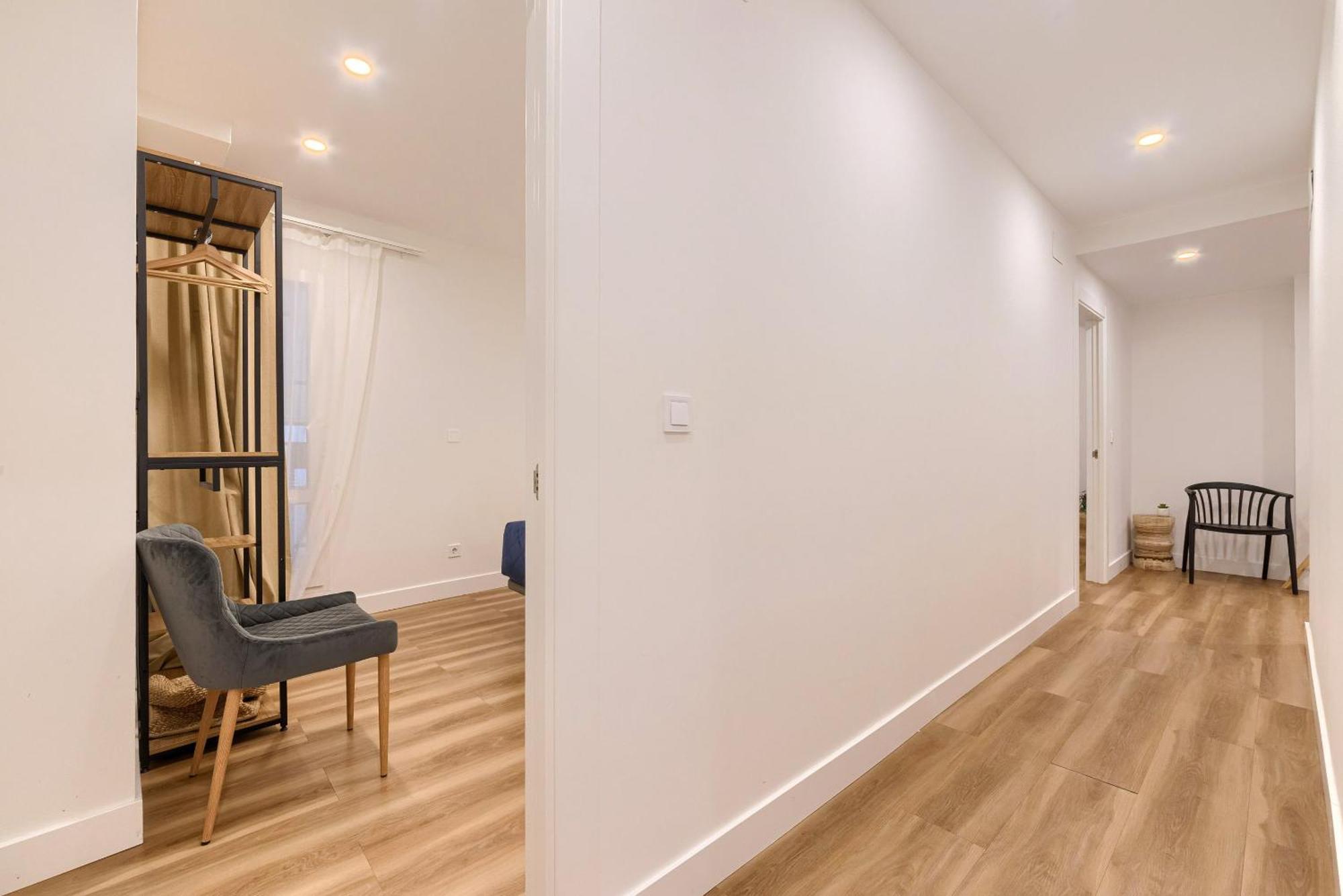 Deustown Apartamentos Bilbao Exterior photo